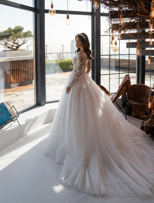 https://elisebride.ro/images/stories/virtuemart/product/DARCIE            (3).jpg